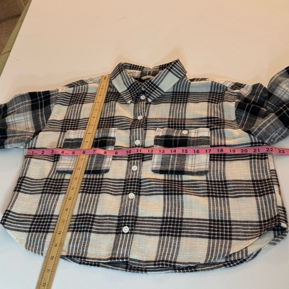 American Eagle Plaid Button-Down Shirt Women’s Small – Cropped Flannel - Picture 8 of 9